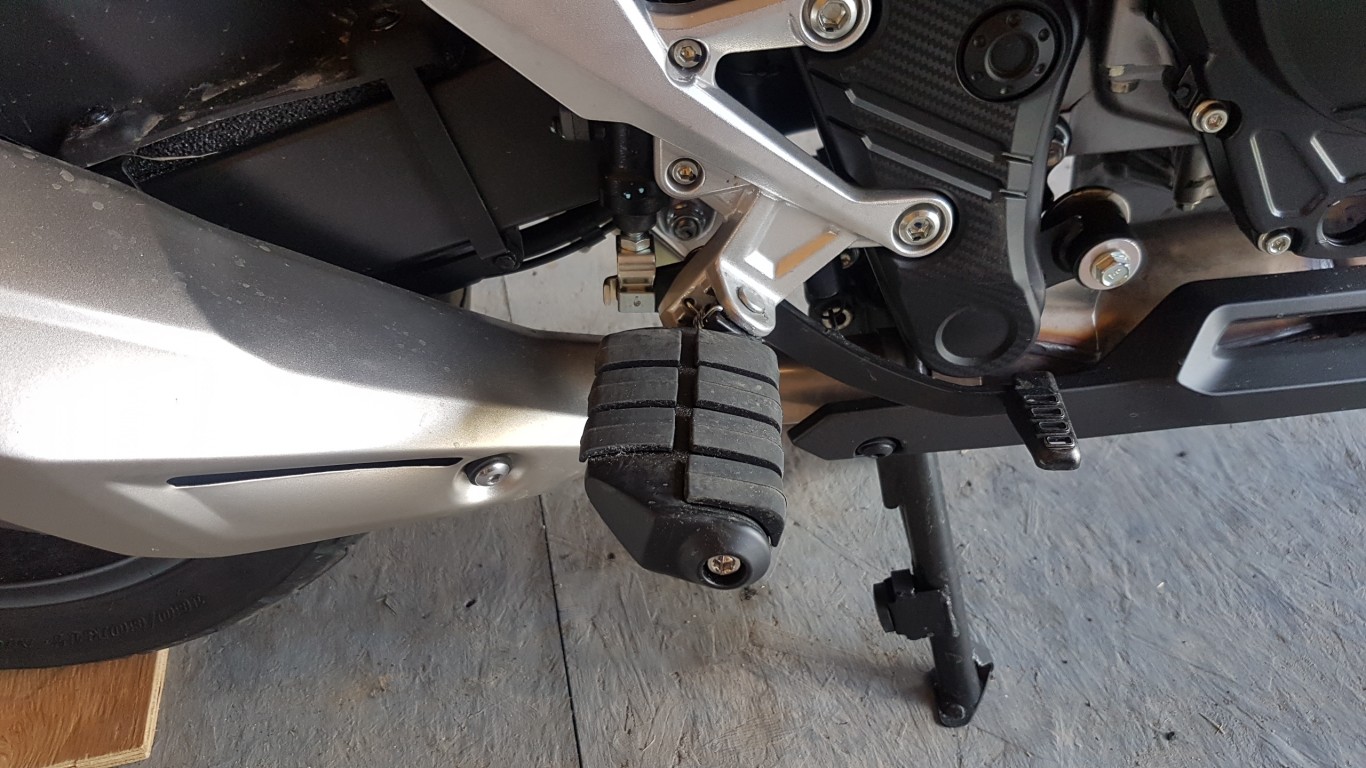Lower and wider foot pegs page 3 CB500X and NX500 General Chat