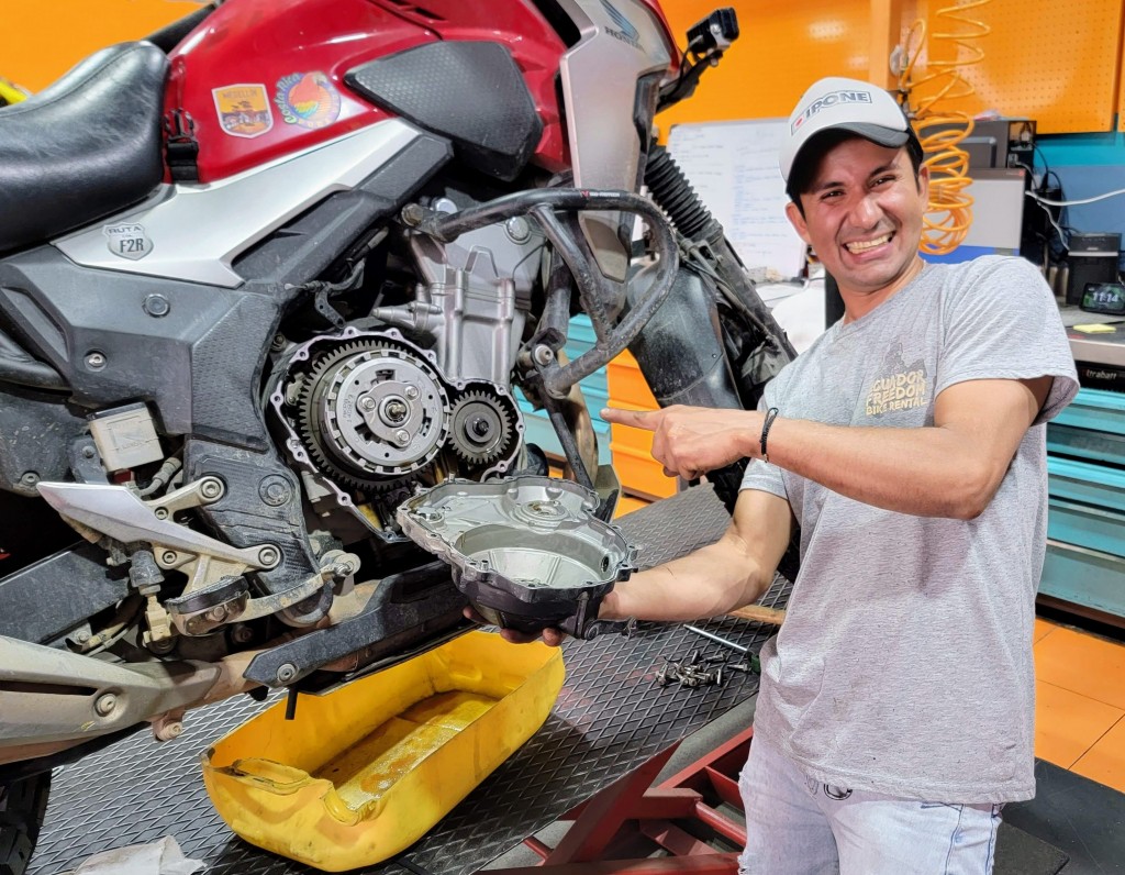 Clutch Replacement page 1 Maintenance and Servicing Honda CB500X