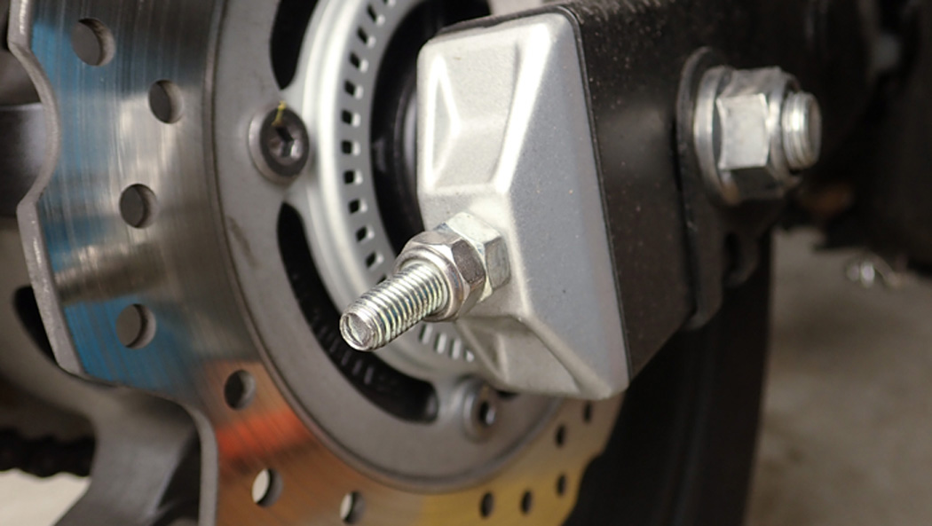 Chain alignment undid itself on the right side? Maintenance and